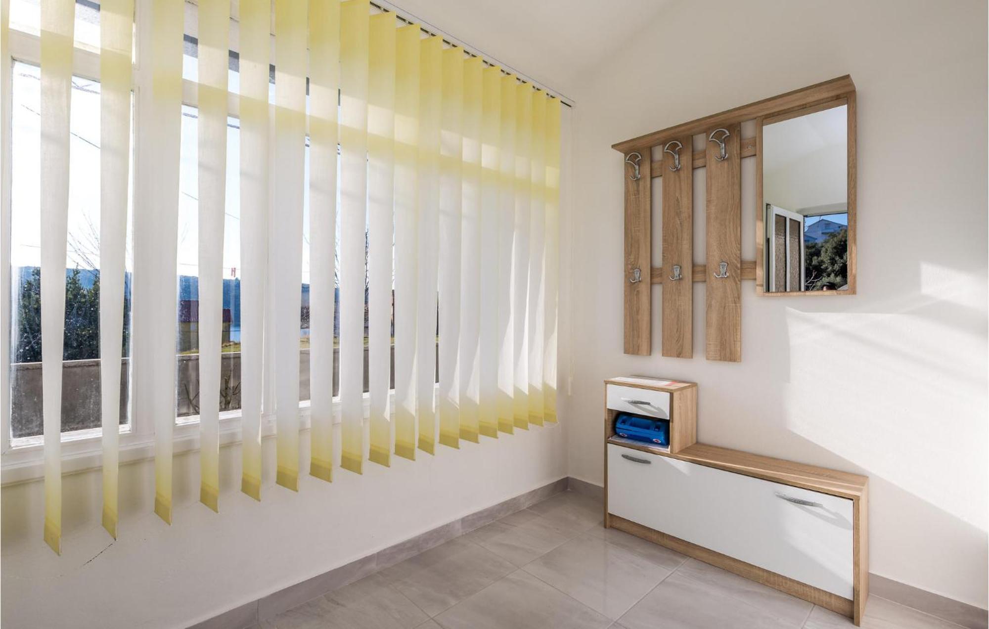 Pet Friendly Apartment In Kampor With Kitchen Exterior foto